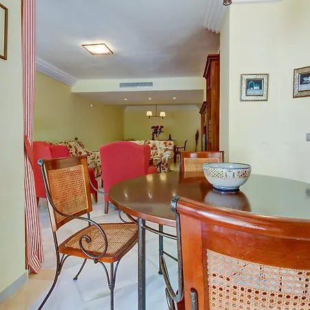 Apartamento Fuente Aloha 公寓 *
