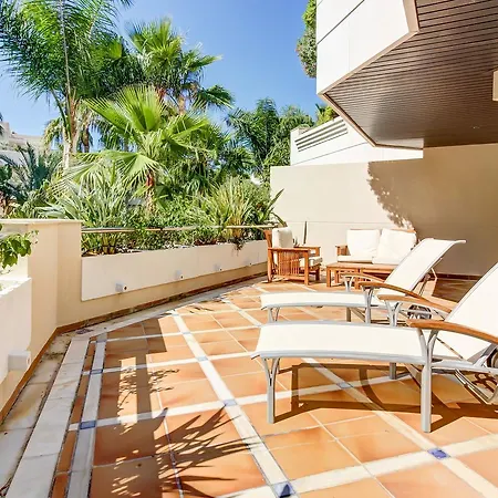Apartamento Fuente Aloha 公寓 马尔韦利亚