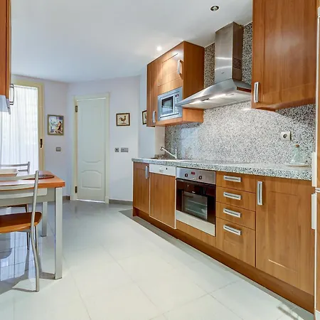 Apartamento Fuente Aloha 公寓 *